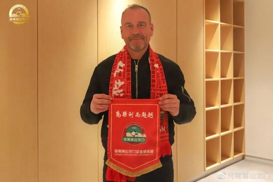 格伦·克洛斯、莎拉·保罗森、泰亚娜·泰勒、金·卡戴珊、妮... 法鲨归来！